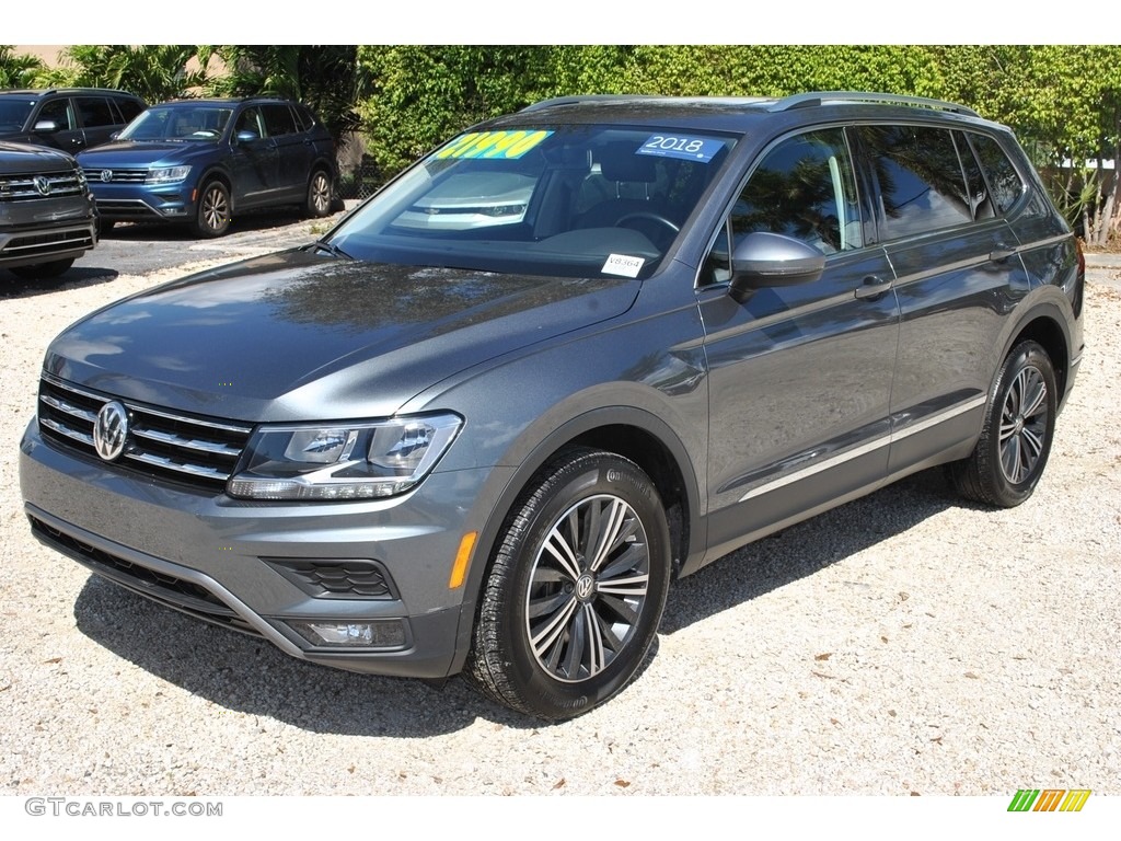 2018 Volkswagen Tiguan SEL Exterior Photos