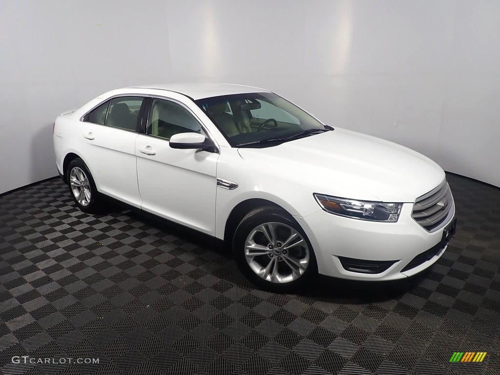 2017 Taurus SEL - Oxford White / Dune photo #4