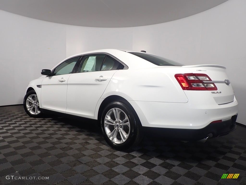 2017 Taurus SEL - Oxford White / Dune photo #12