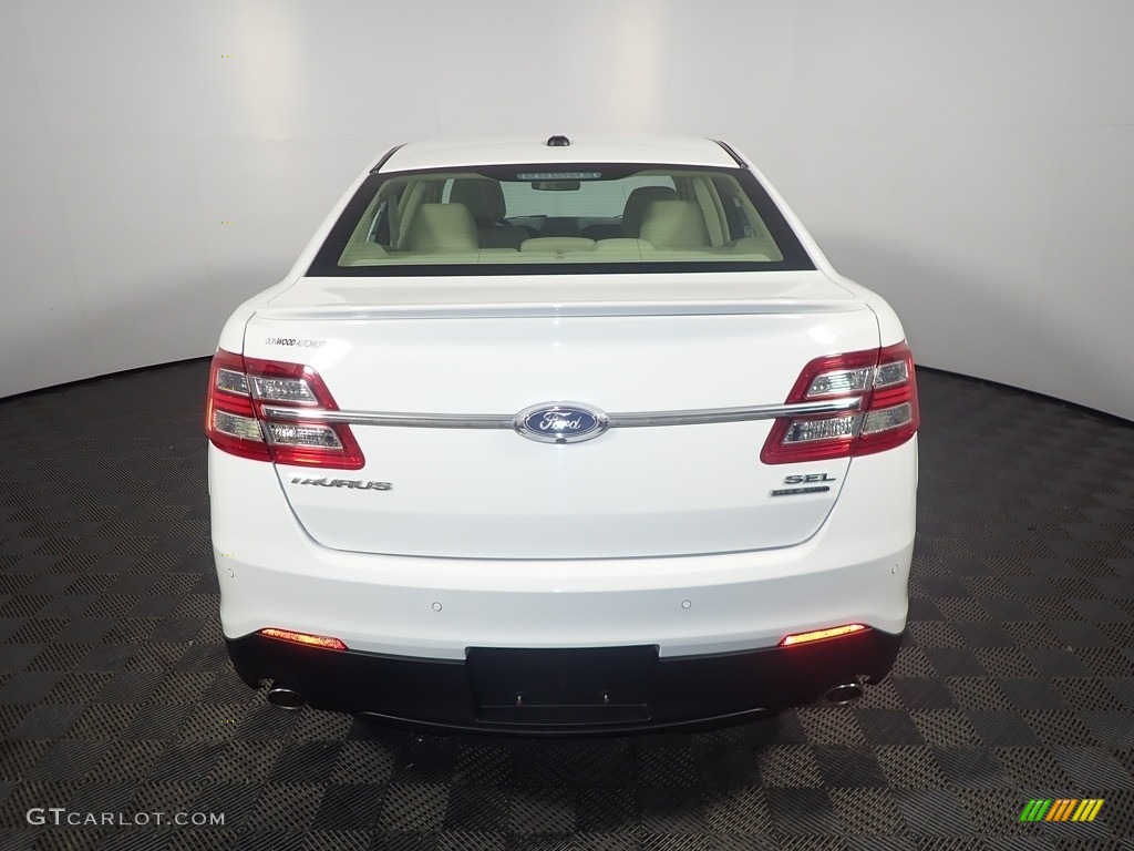 2017 Taurus SEL - Oxford White / Dune photo #14