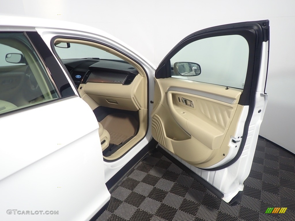 2017 Taurus SEL - Oxford White / Dune photo #40