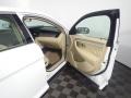 2017 Oxford White Ford Taurus SEL  photo #40
