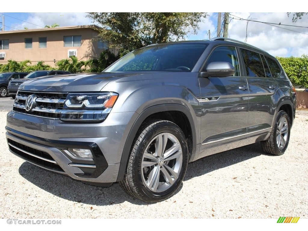 Platinum Gray Metallic 2018 Volkswagen Atlas SE R-Line Exterior Photo #141221107