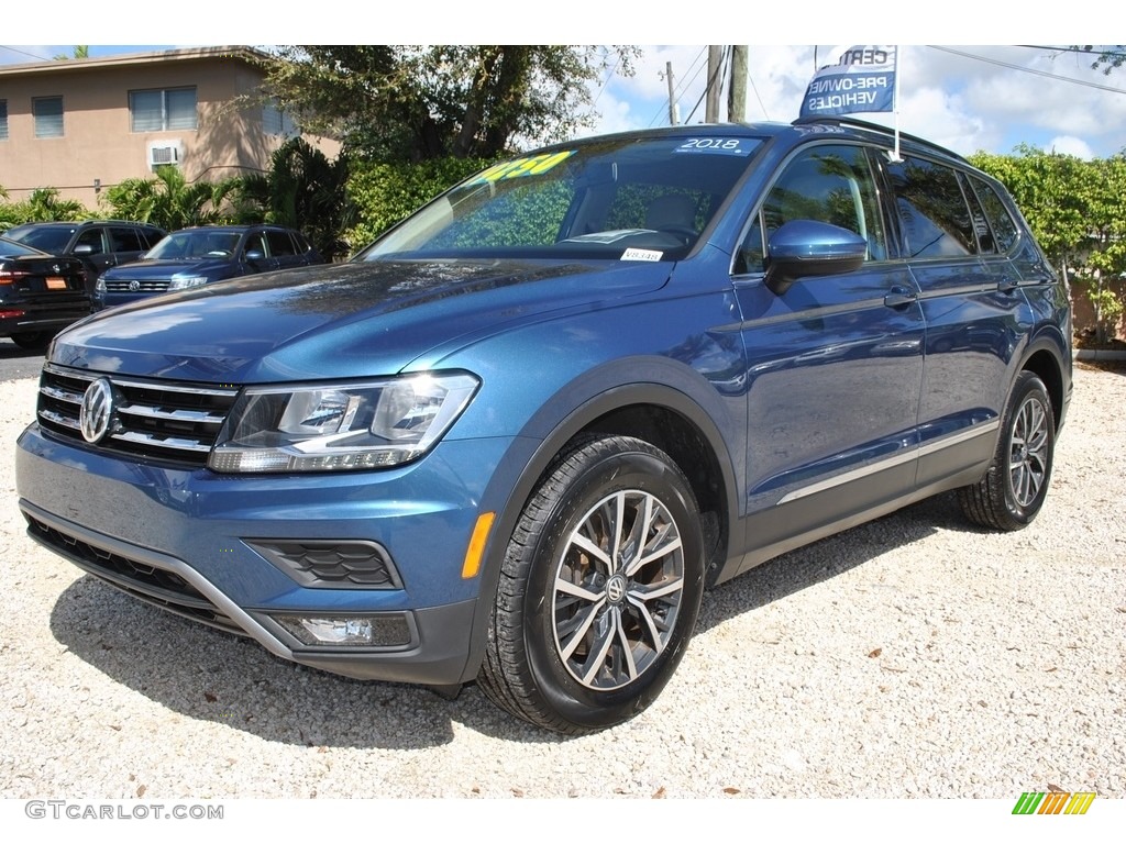 2018 Tiguan SE - Silk Blue Metallic / Storm Gray photo #5