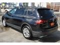 Deep Black Pearl - Tiguan S Photo No. 6