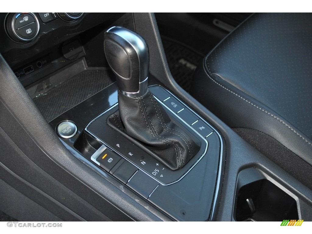 2018 Volkswagen Tiguan SEL R-Line Transmission Photos