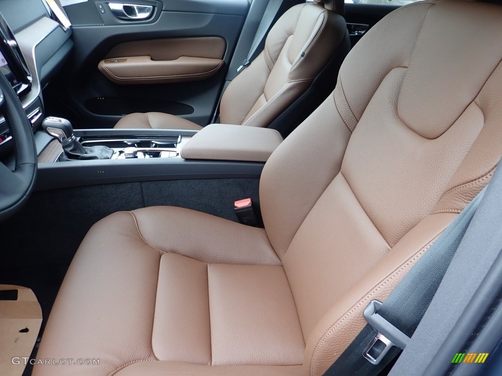 2021 Volvo XC60 T5 AWD Momentum Front Seat Photo #141223107