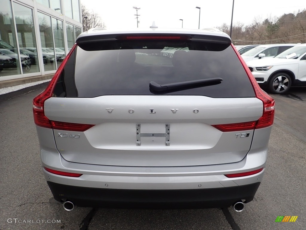 2021 XC60 T5 AWD Momentum - Bright Silver Metallic / Blonde/Charcoal photo #3