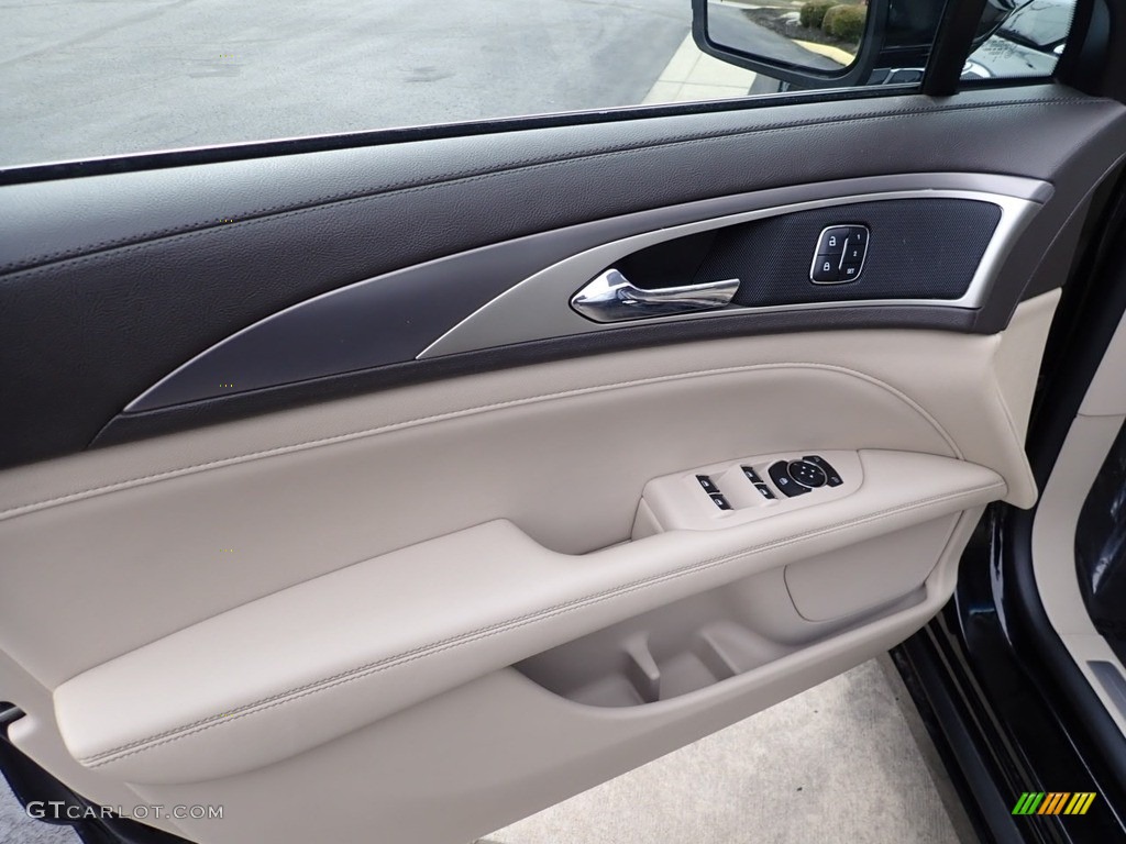 2018 Lincoln MKZ Premier AWD Cappuccino Door Panel Photo #141225703