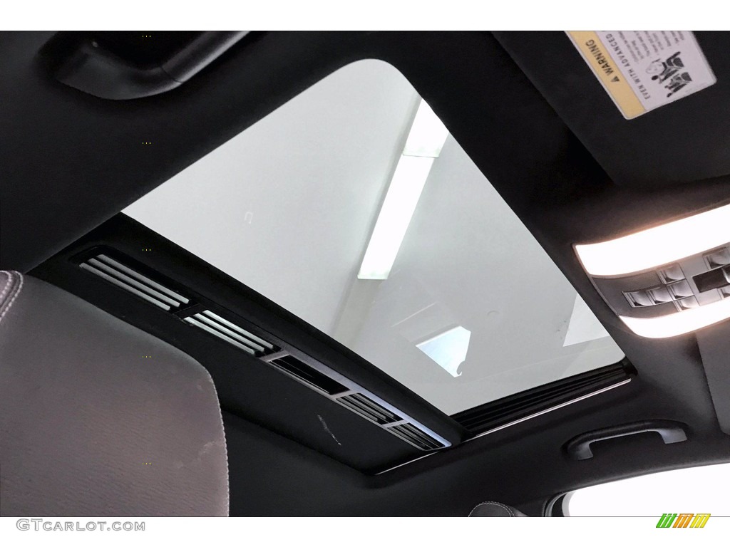 2015 E 350 4Matic Sedan - Palladium Silver Metallic / Black photo #25