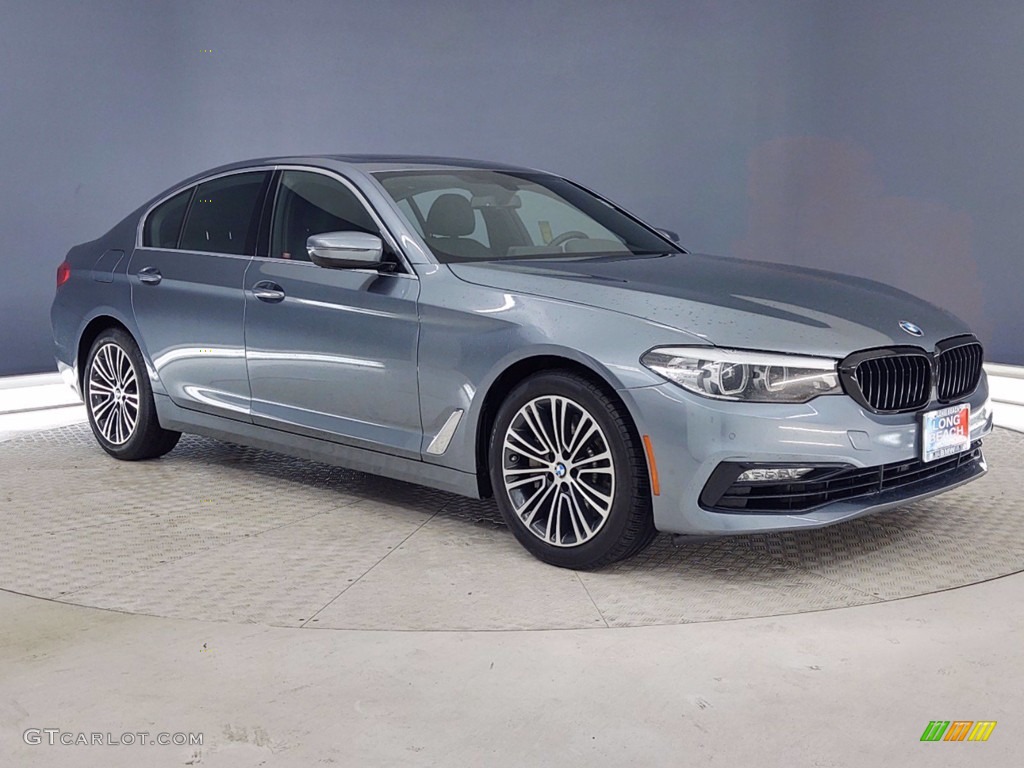 2018 5 Series 530i Sedan - Bluestone Metallic / Black photo #1