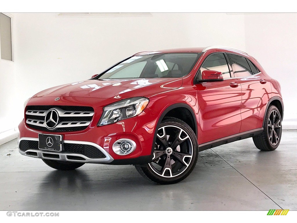 2019 GLA 250 - Jupiter Red / Sahara Beige photo #12