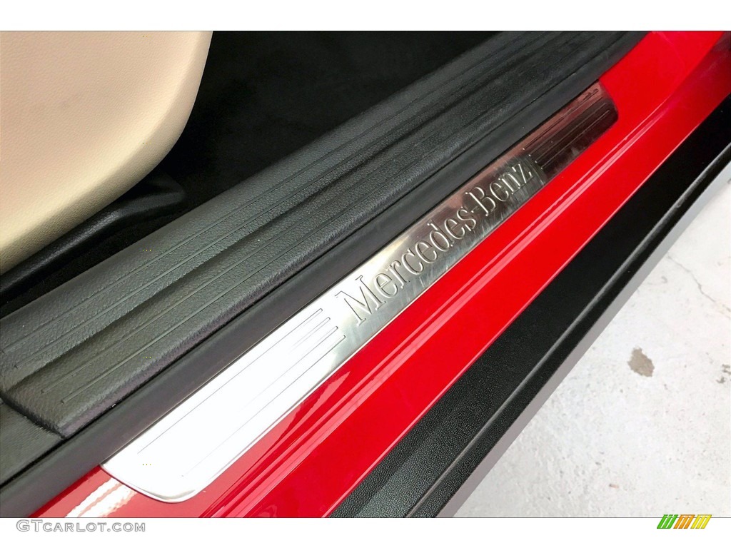 2019 GLA 250 - Jupiter Red / Sahara Beige photo #25