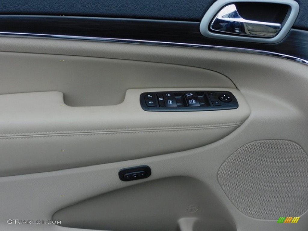 2021 Jeep Grand Cherokee Limited 4x4 Black Door Panel Photo #141235342