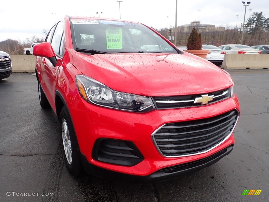 2020 Trax LS AWD - Red Hot / Jet Black photo #12