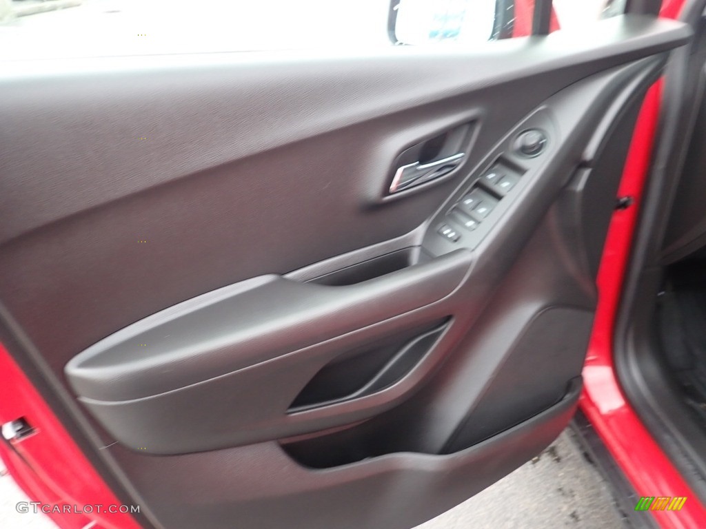 2020 Trax LS AWD - Red Hot / Jet Black photo #24