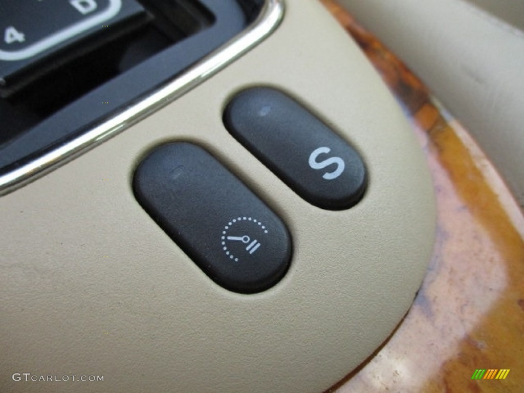 1998 XJ XJ8 - British Racing Green / Oatmeal photo #25
