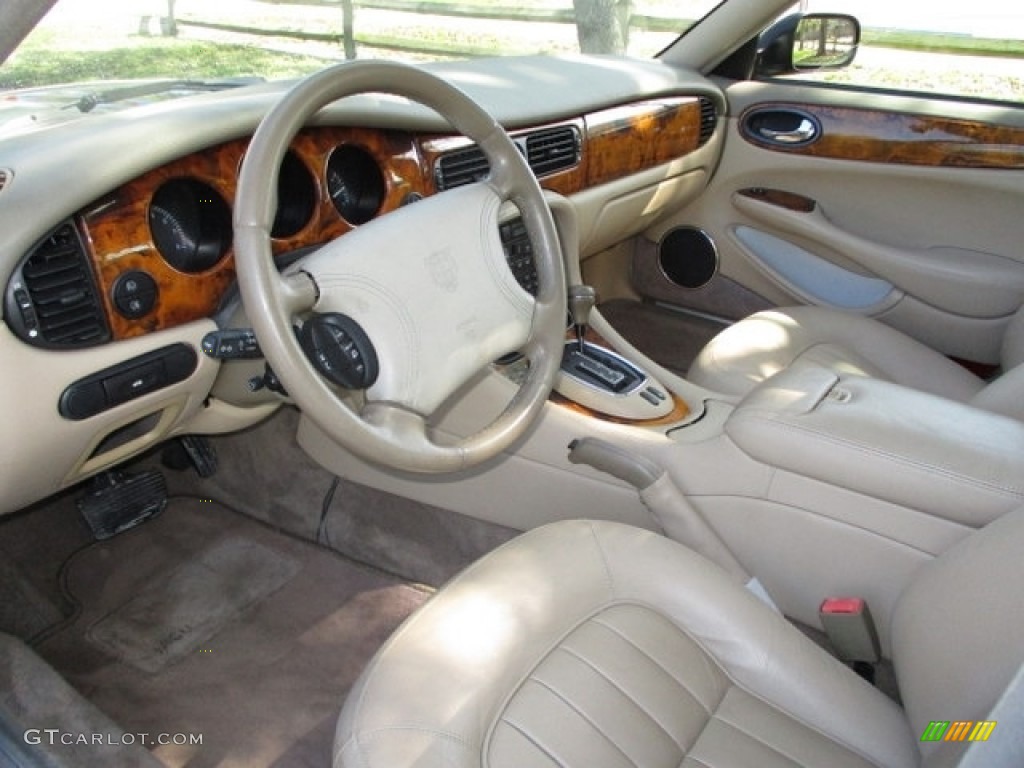 1998 XJ XJ8 - British Racing Green / Oatmeal photo #39