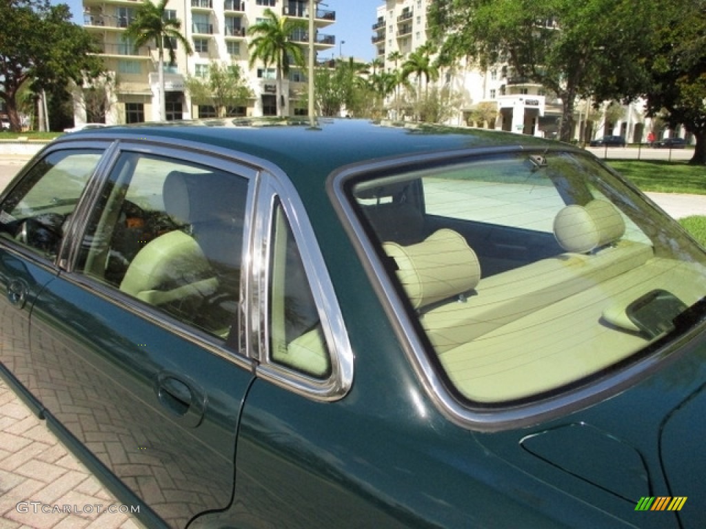 1998 XJ XJ8 - British Racing Green / Oatmeal photo #54