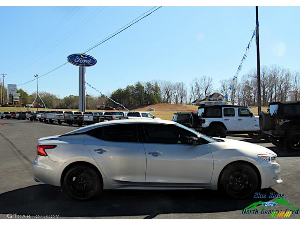 2017 Maxima SL - Brilliant Silver / Charcoal photo #6