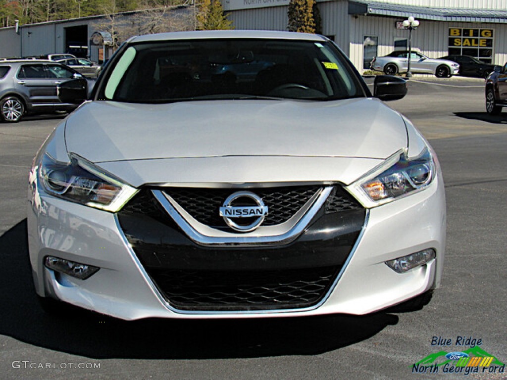 2017 Maxima SL - Brilliant Silver / Charcoal photo #8