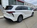 2021 Super White Toyota Sienna XLE Hybrid  photo #14