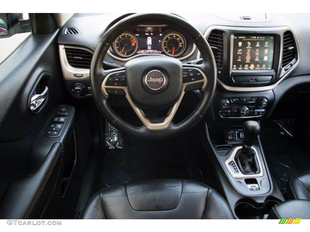2017 Jeep Cherokee Limited Black Dashboard Photo #141249997