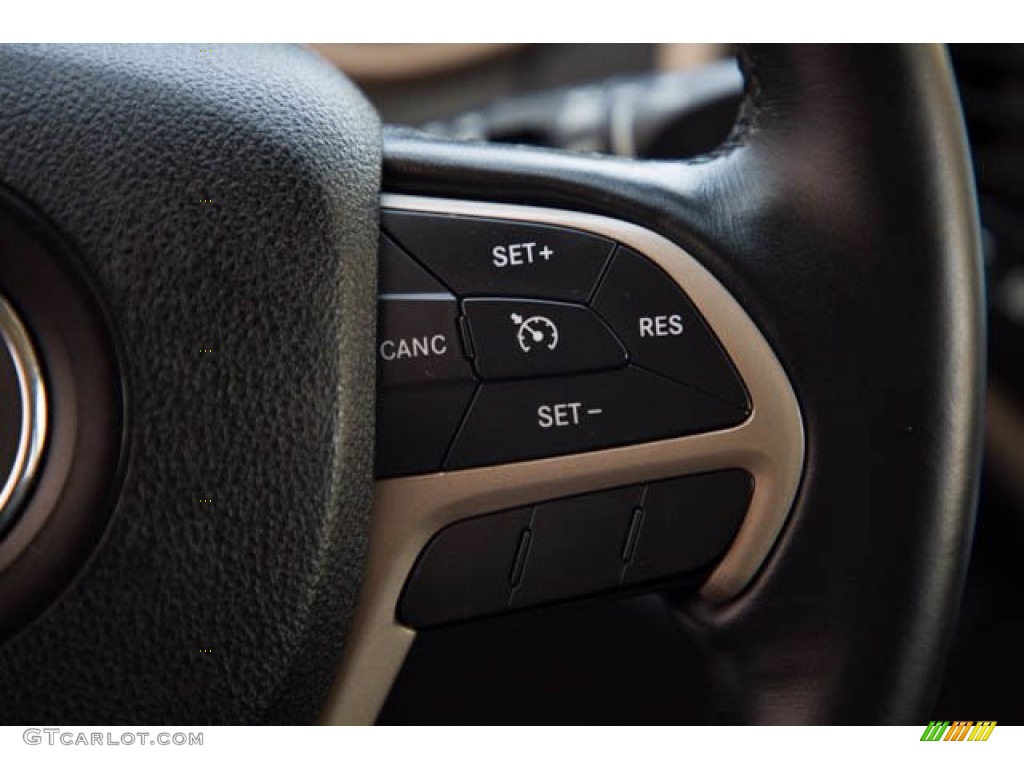 2017 Jeep Cherokee Limited Black Steering Wheel Photo #141250213