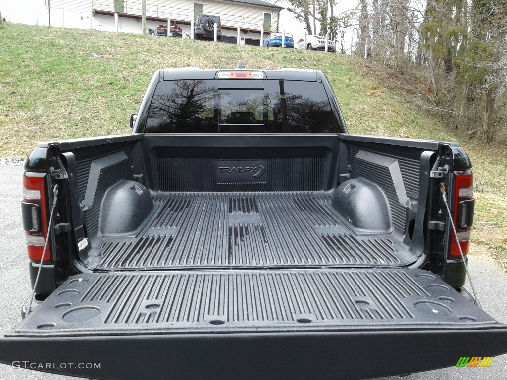 2020 1500 Big Horn Night Edition Quad Cab 4x4 - Diamond Black Crystal Pearl / Black photo #8