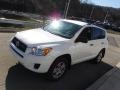 Super White - RAV4 I4 4WD Photo No. 9
