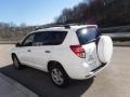 Super White - RAV4 I4 4WD Photo No. 10