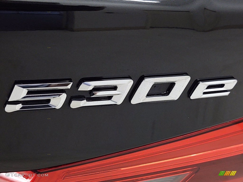 2019 BMW 5 Series 530e iPerformance Sedan Marks and Logos Photo #141252880