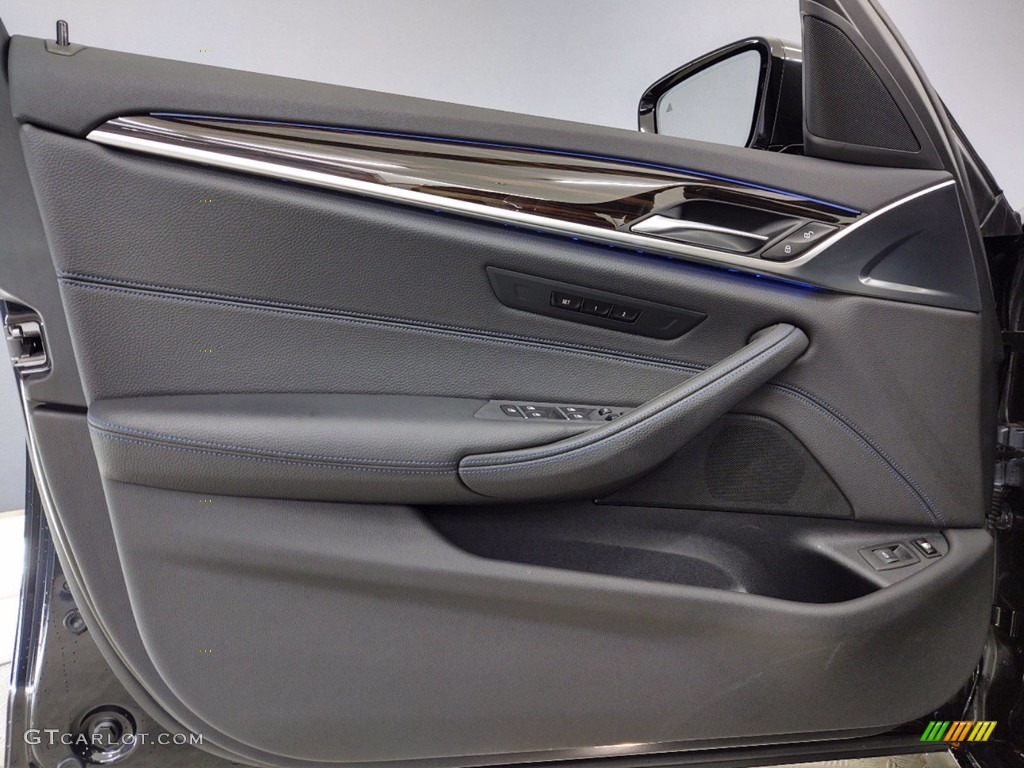 2019 BMW 5 Series 530e iPerformance Sedan Black Door Panel Photo #141252937