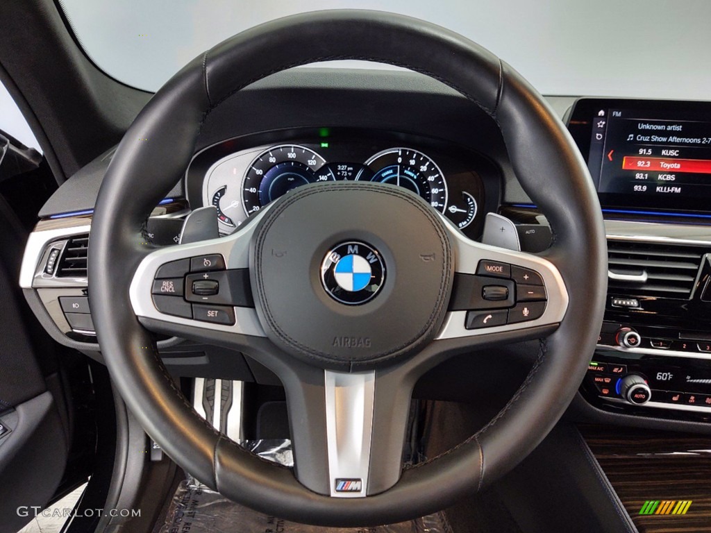 2019 BMW 5 Series 530e iPerformance Sedan Steering Wheel Photos