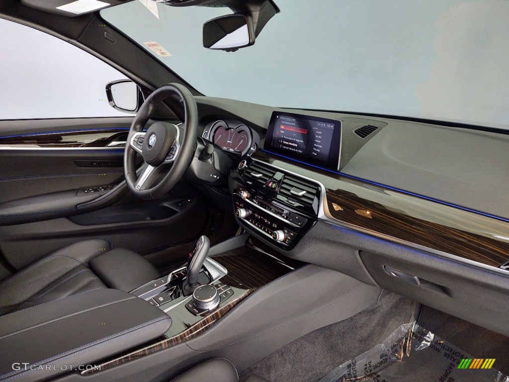 2019 BMW 5 Series 530e iPerformance Sedan Dashboard Photos