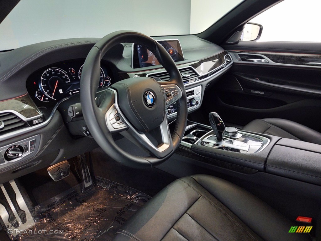 2018 7 Series 740i Sedan - Mineral White Metallic / Black photo #15