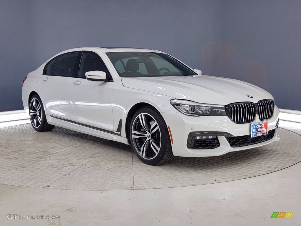 2018 7 Series 740i Sedan - Mineral White Metallic / Black photo #36