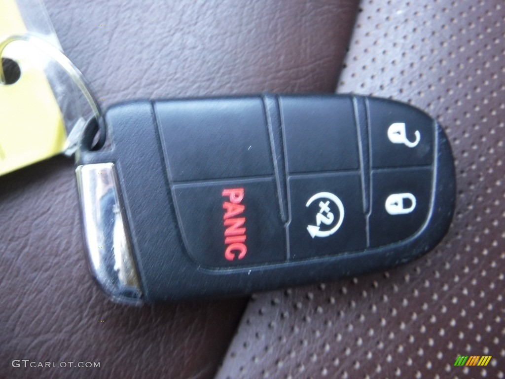 2016 Fiat 500X Trekking Plus AWD Keys Photos