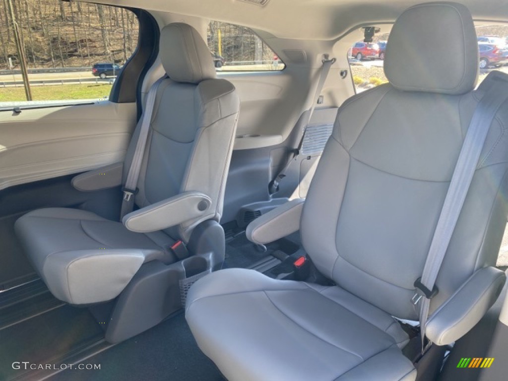 2021 Sienna XLE AWD Hybrid - Celestial Silver Metallic / Graphite photo #39