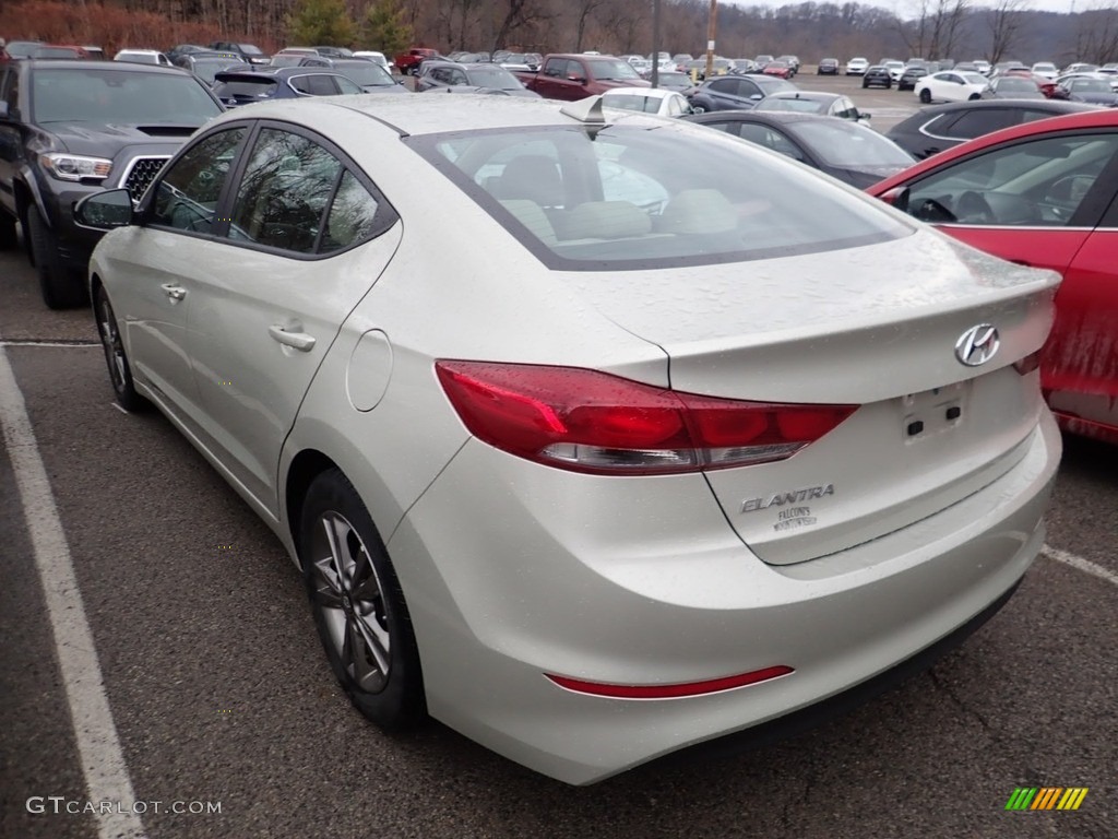 2018 Elantra Value Edition - Mineral Beige / Beige photo #2