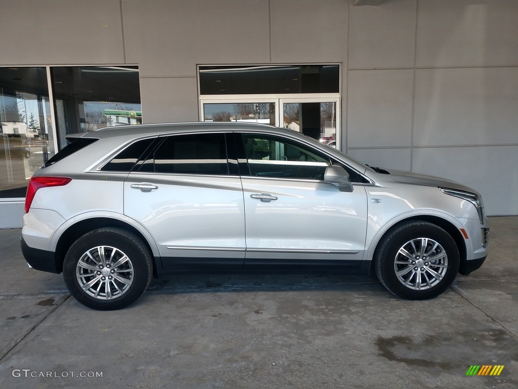 2017 XT5 Luxury AWD - Radiant Silver Metallic / Jet Black photo #3