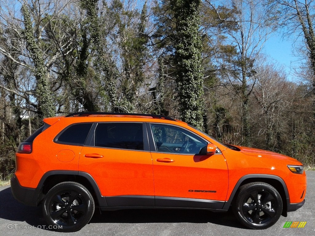 Spitfire Orange 2021 Jeep Cherokee Altitude Exterior Photo #141264178
