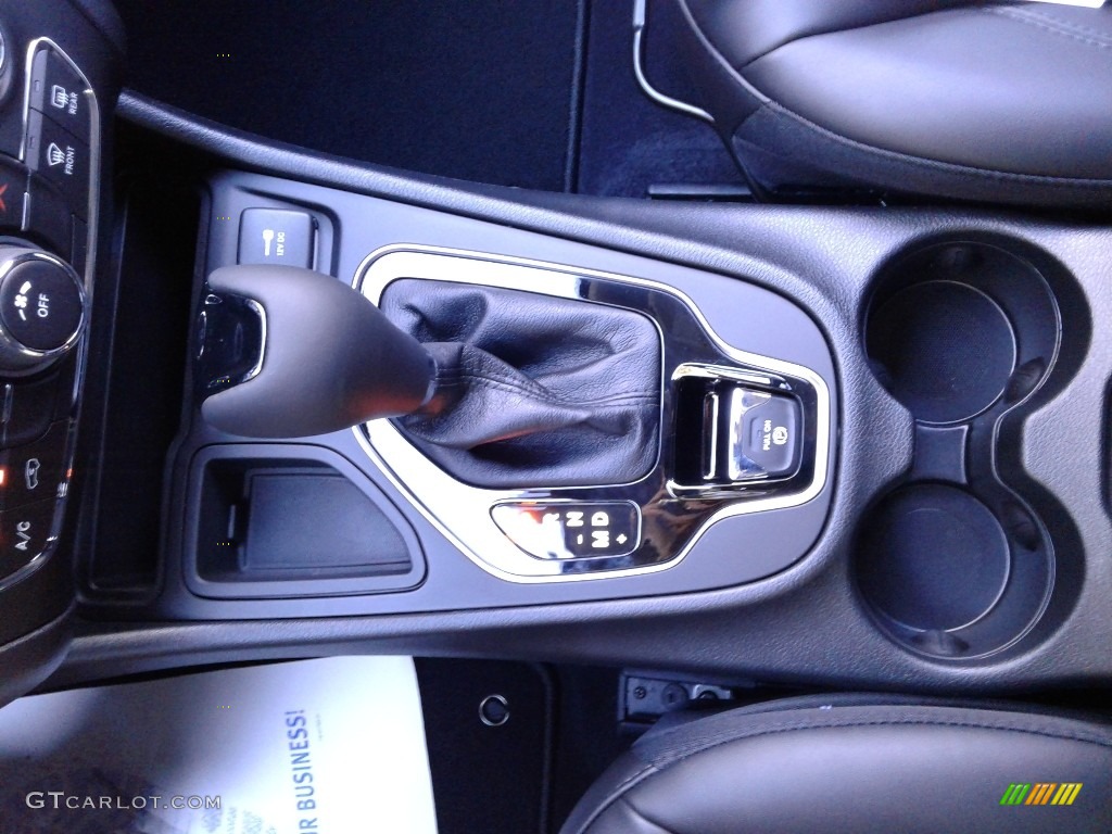 2021 Jeep Cherokee Altitude Transmission Photos