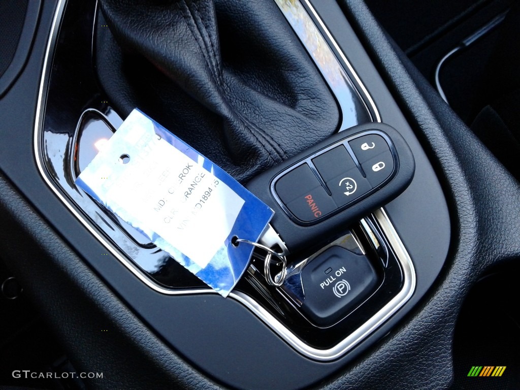 2021 Jeep Cherokee Altitude Keys Photo #141264802