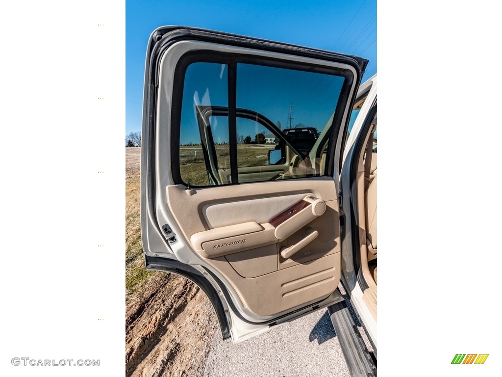 2006 Explorer Limited 4x4 - Silver Birch Metallic / Camel photo #22