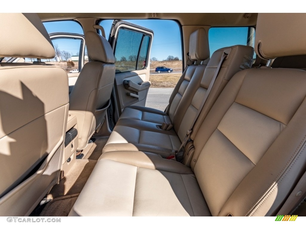 2006 Explorer Limited 4x4 - Silver Birch Metallic / Camel photo #23