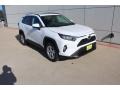 Super White - RAV4 XLE Photo No. 2