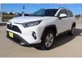 Super White - RAV4 XLE Photo No. 4