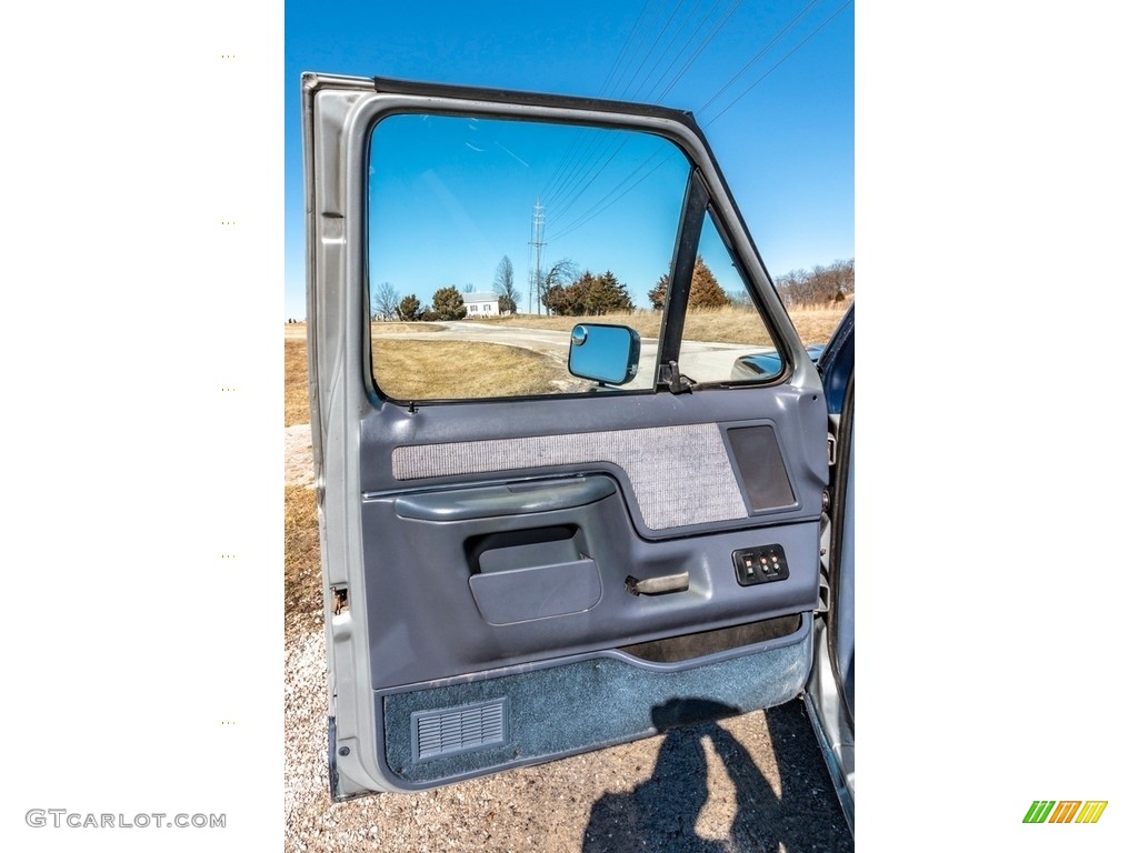1989 Ford Bronco XLT 4x4 Dark Charcoal Door Panel Photo #141268129