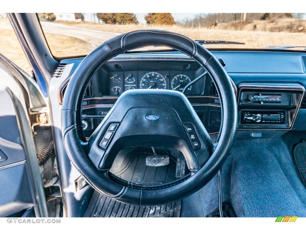 1989 Bronco XLT 4x4 - Medium Silver Metallic / Dark Charcoal photo #30